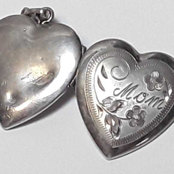 Vintage 60s Assorted Scatter Pins, Locket, Necklace, Mustard Seed, Name pin - Picture 6 of 9